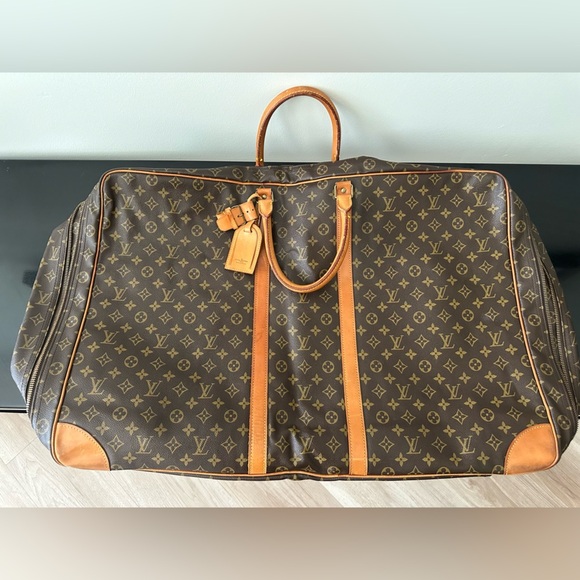 Leather Suitcase with LV Monogram pattern Louis Vuitton